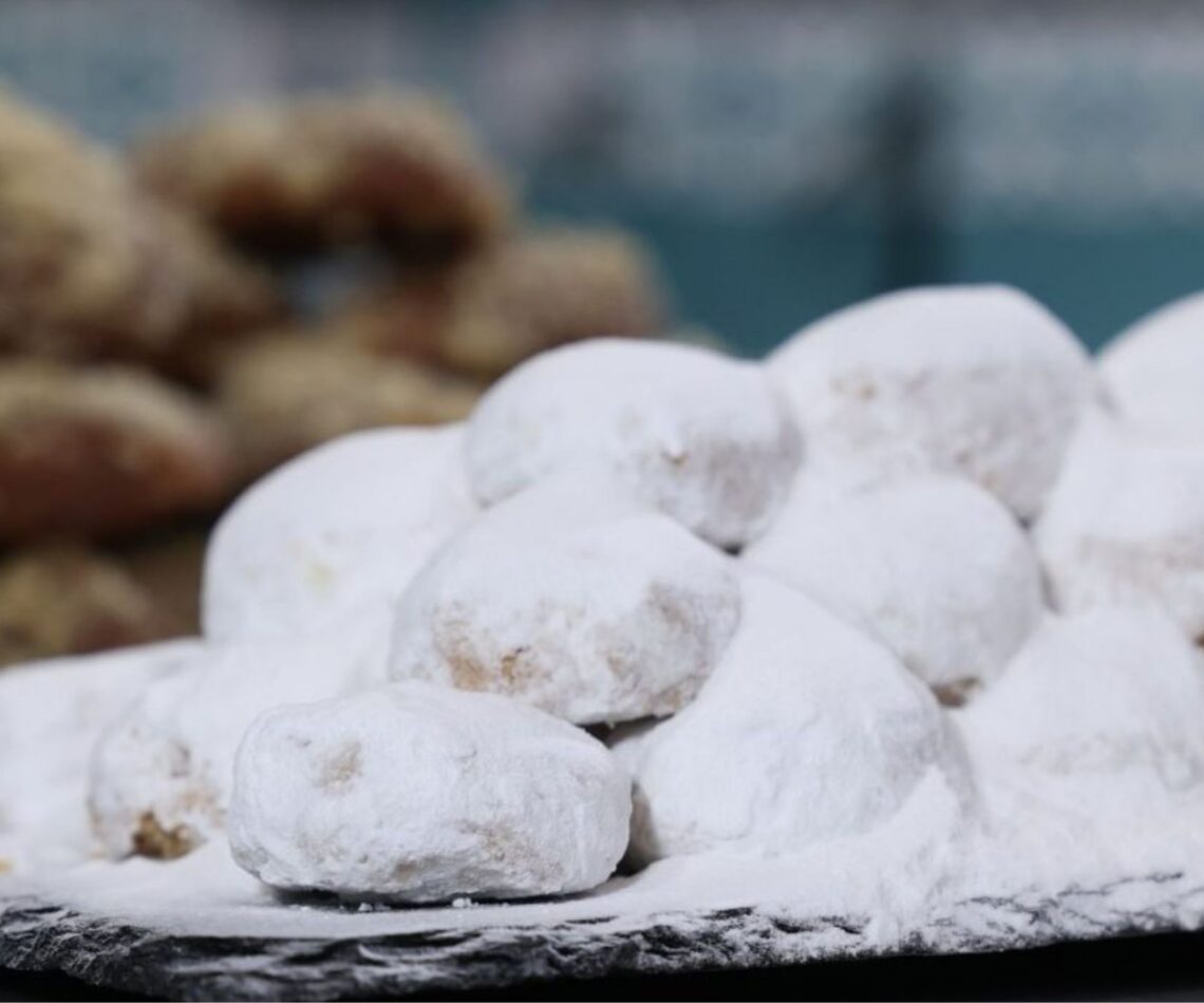 Τα Χριστούγεννα μέσα από τις γλυκιές δημιουργίες D. Stergiou